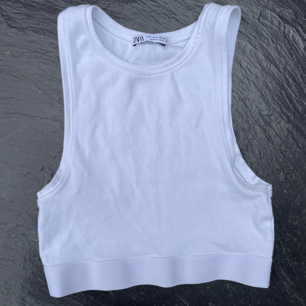 Classic Zara cropped top